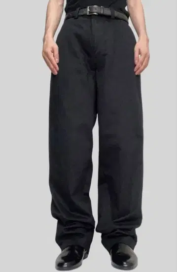 BLACK BAGGY CHINO PANTS 치노 팬츠