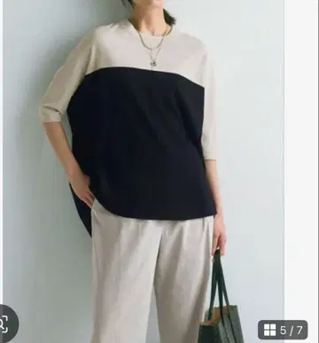 새상품급 ICB 5부 소매 풀 오버 니트 접촉 냉감