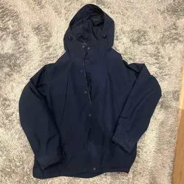 [ UNIQLO ] 네이비 마운틴 후드티 후드 부착