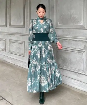 rienda 시어 개더 플레어 원피스 M 사이즈 green 리엔다