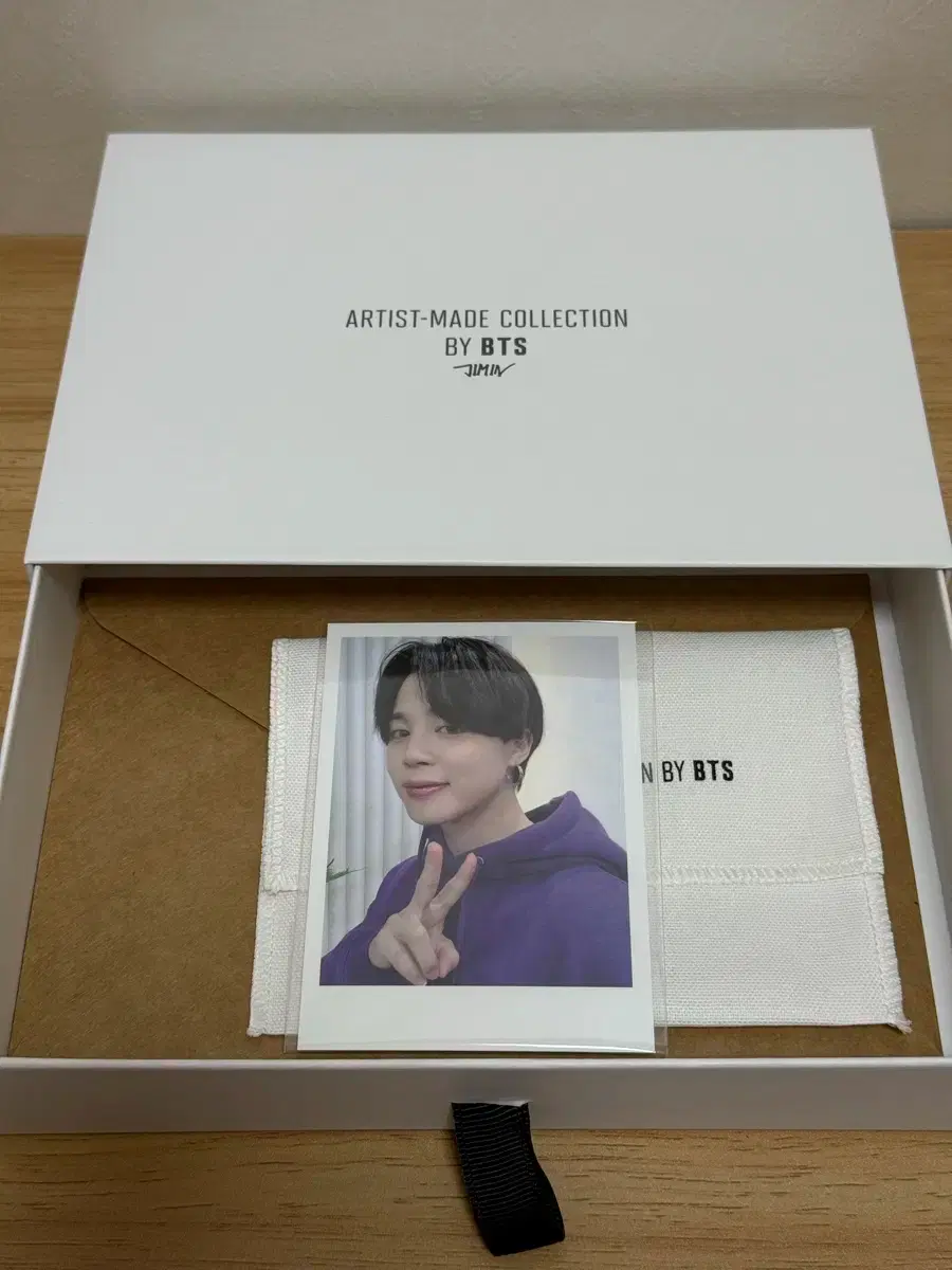 Bangtan Bts jimin earring photocard