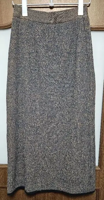 니코앤드 믹스 리브 니트 스커트 오렌지 L 시착 정도