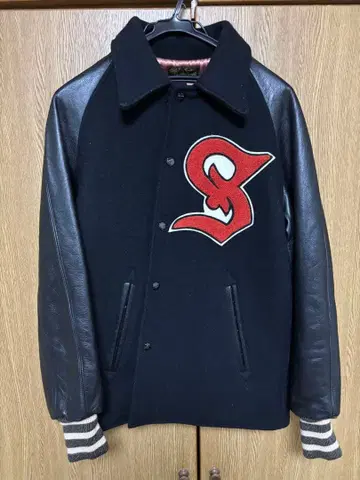 슈가케인 Co. 바시티 자켓 38R 블랙/빨간색