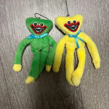 캐릭터 키링 그린과 옐로우 컬러 허기 워기