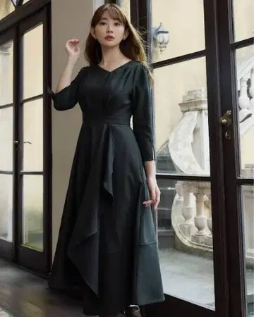 새상품급 Herlipto Grand Twill Ruffled Dress