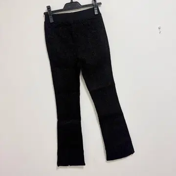 오즈모시스 자카드 벨 보텀 레깅스