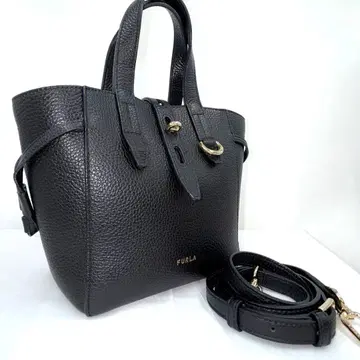 새상품급 Furla NET 가죽 숄더백 2WAY 블랙