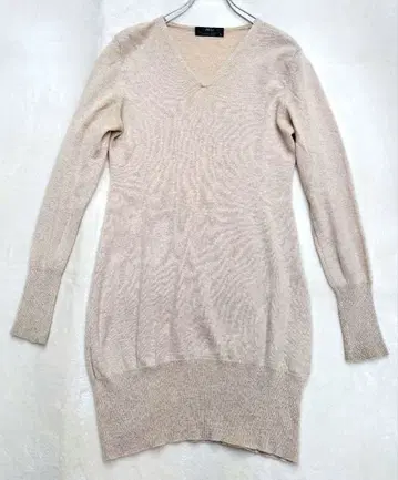 새상품급 메그 체인지 캐시미어 100% 튜닉 베이지 V넥 긴팔 M