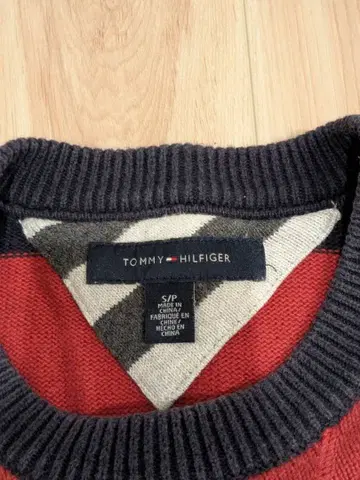 TOMMY HILFIGER 스트라이프 니트 스웨터 S/P