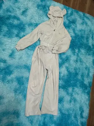 플리스 후드 부착 룸웨어