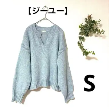 GU 스모키 블루 니트 풀오버 루즈핏 V넥 톤 다운 의류