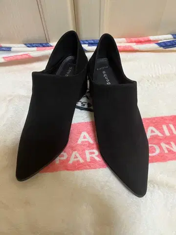 블랙 스웨이드 부티 스틸레토