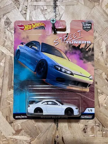 Hot Wheels NISSAN SILVIA (S15) street