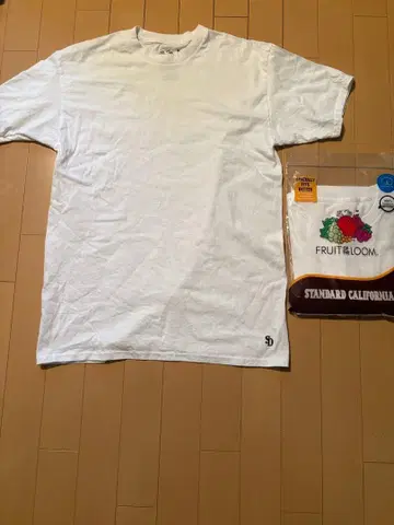 SD&FRUIT OF THE LOOM 화이트 T셔츠 사이즈 M 2장