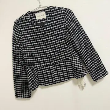 라토타리테 팬시 트위드 페플럼 자켓