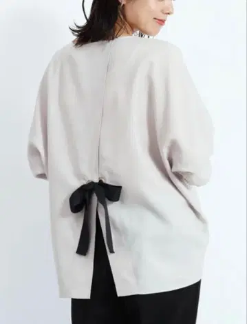 FENNEL 백리본 블라우스