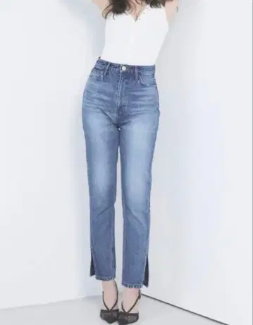 Herlipto Tokyo High Rise Jeans 26