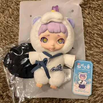 로라 차이니즈 미식 비스트 인형