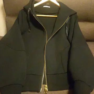 종이상자 집업 후드티