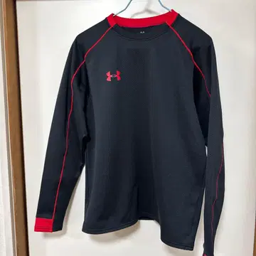 언더아머 트레이닝복