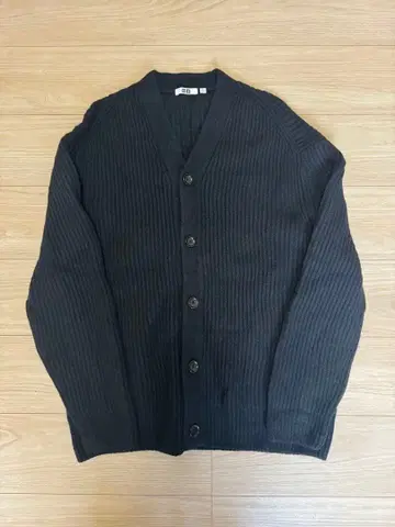 새상품급 UNIQLO U 프리미엄 라무 리브 V넥 가디건 453031