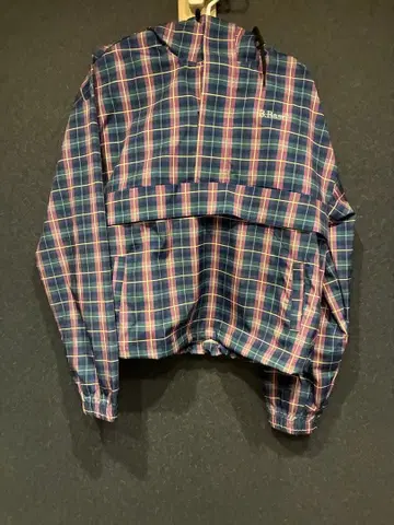 B.Base 체크 무늬 나일론 자켓 후드 부착