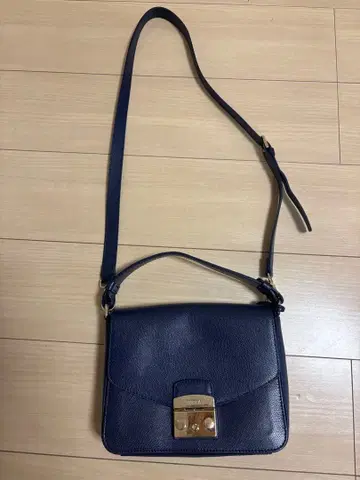 FURLA 네이비 숄더백