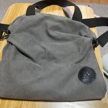 그레이 캔버스 백
