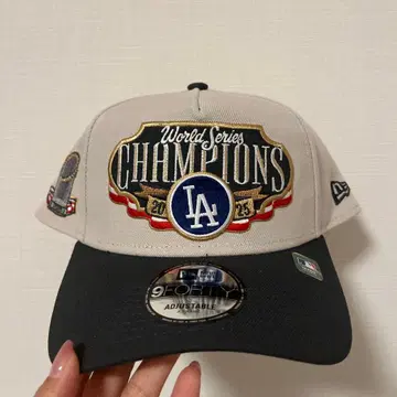 2025년 다저스 월드 시리즈 우승 기념 캡 (봉투 포함)