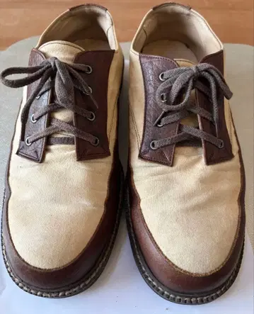 추억의 꼼 데 가르송의 베이지와 브라운 콤비 신발