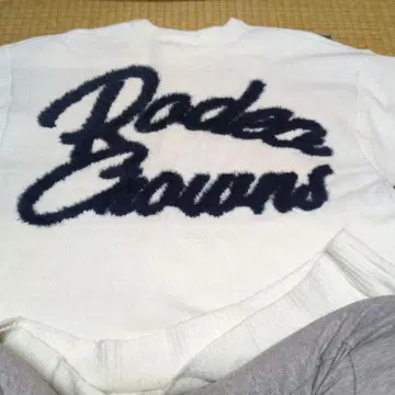 RODEO CROWNS 화이트 니트 긴팔