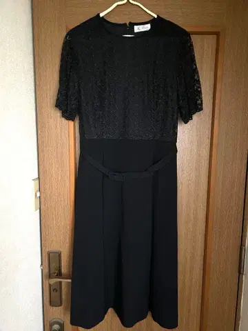 블랙 호멀 원피스