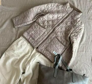 ARMEN 베이지 퀼팅 자켓