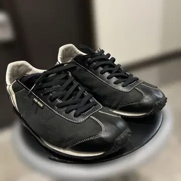 패트리어트 블랙 스트라이프 스니커즈