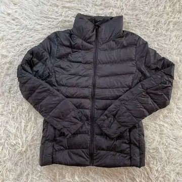 유니클로 긴팔 울트라 라이트 다운 스탠드넥