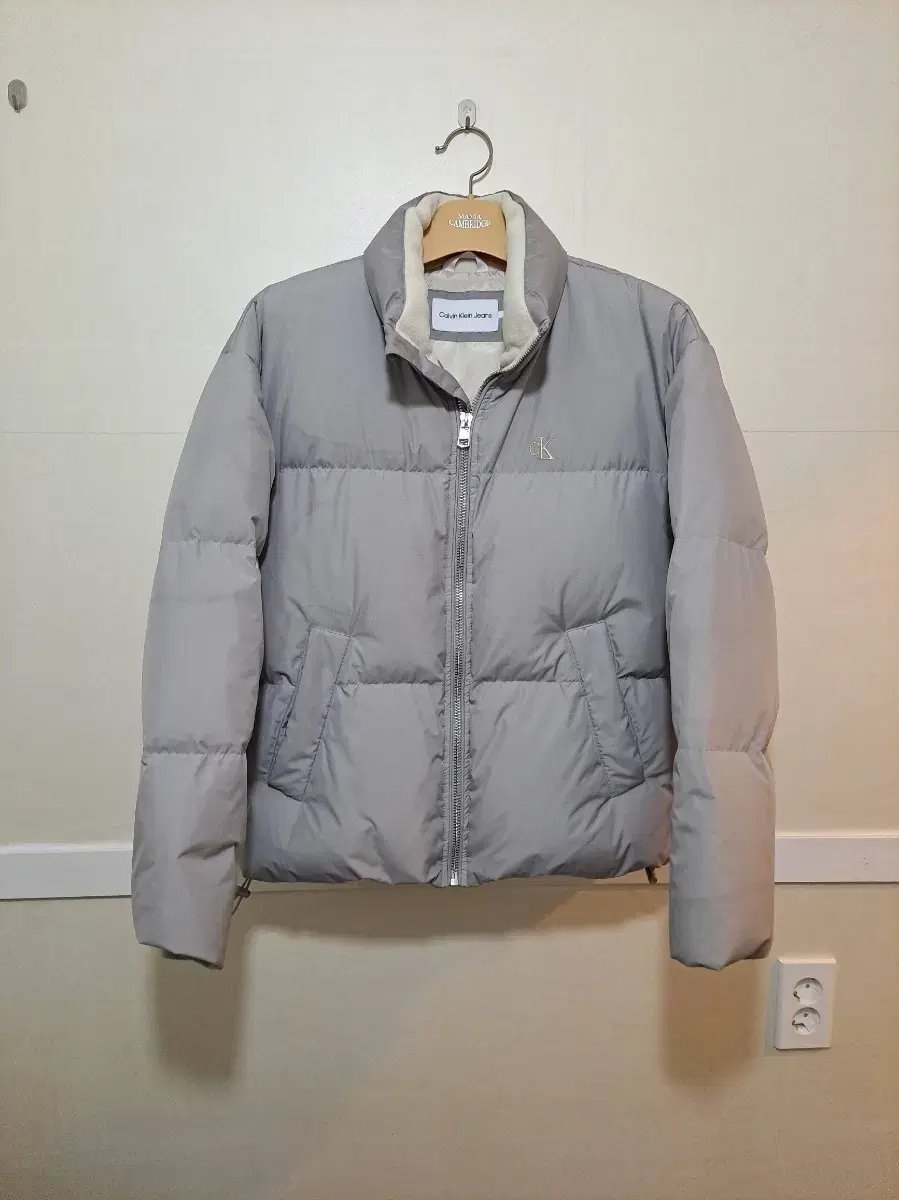 Calvin Klein jin CK gray puffer padding size 100