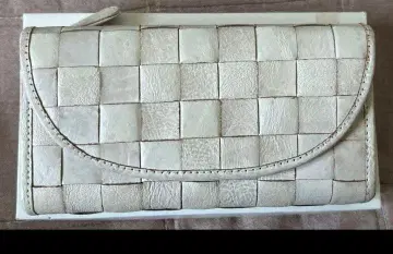 새상품급 쥬케로 휠라 카우 가죽 장지갑 사라 뜨개질