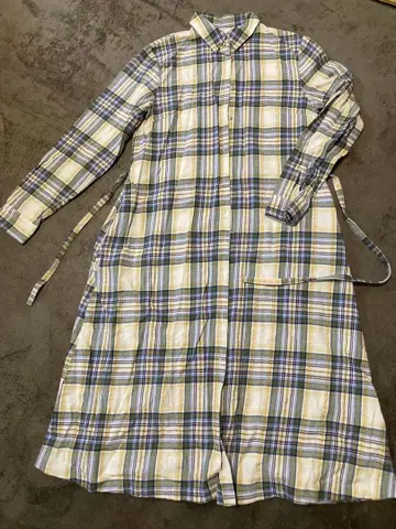 마드모아젤 논논 체크 무늬 롱 셔츠