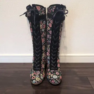신시아 플라워 프린트 레이스업 부츠