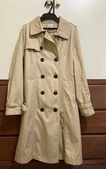 더 엠포리움 라이너 포함 트렌치코트 L