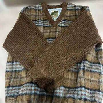 B.BALLSY V넥 니트 스웨터 M