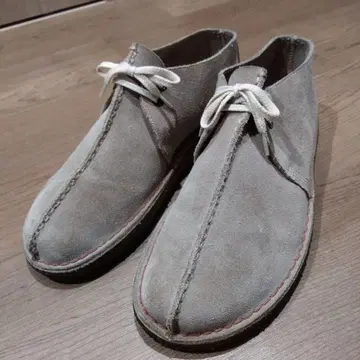 그레이 스웨이드 처카 부츠