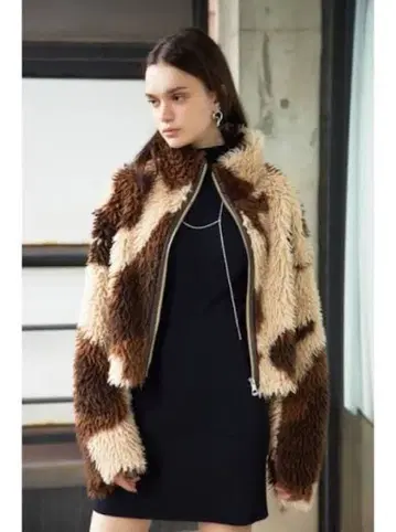 슬라이 SLY 크롭 라이트 보아 자켓