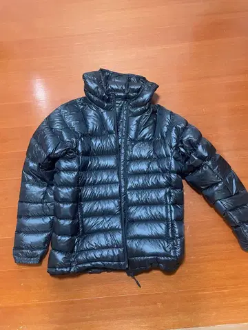 Marmot 블랙 다운 자켓 TSAMD013