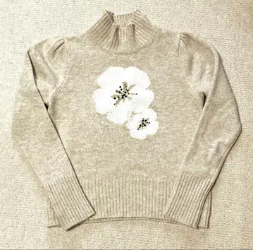 MSGRACY 꽃무늬 자수 하이넥 니트 38