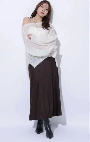 마이 스트라다 피치 새틴 내로우 스커트