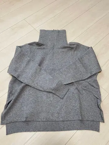 BARNYARDSTORM 그레이 하이넥 니트 스웨터