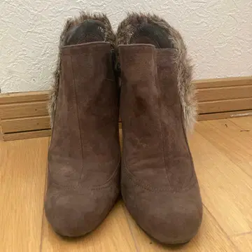 sevenTWEIVETHIRTY 퍼 포함 브라운 스웨이드 숏부츠