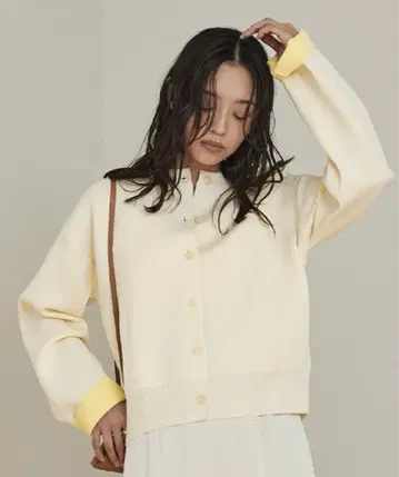 바이컬러 디자인 니트 가디건