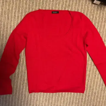 Cruciani 빨간색 긴팔 니트 스퀘어넥